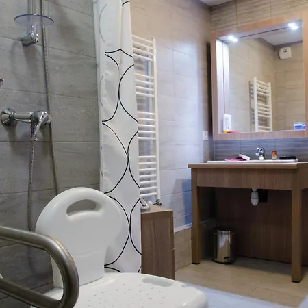 Ambroise Pare Lejlighedshotel 4*