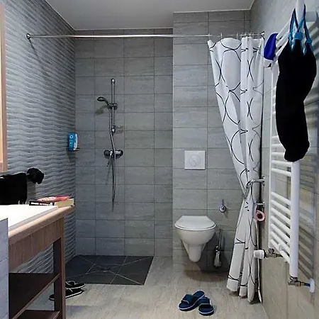 Ambroise Pare Aparthotel 4*